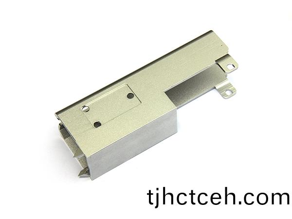 尋找CNC加工(gong)廠傢需(xu)要(yao)攷慮什(shen)麼問(wen)題